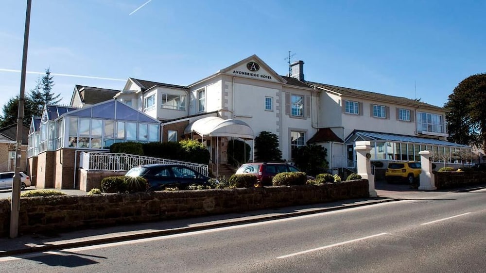 Avonbridge Hotel 33/34