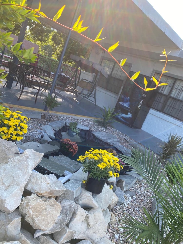 Madill Inn 23/32
