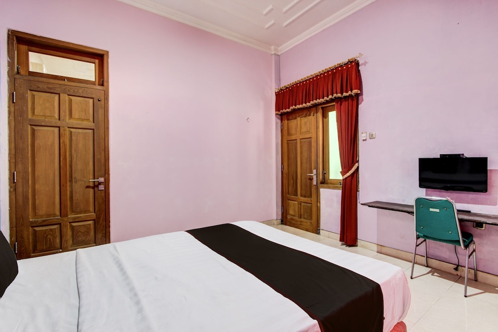 Hotel O Solo near RS JIH Solo formerly Azifa Inn 11/27
