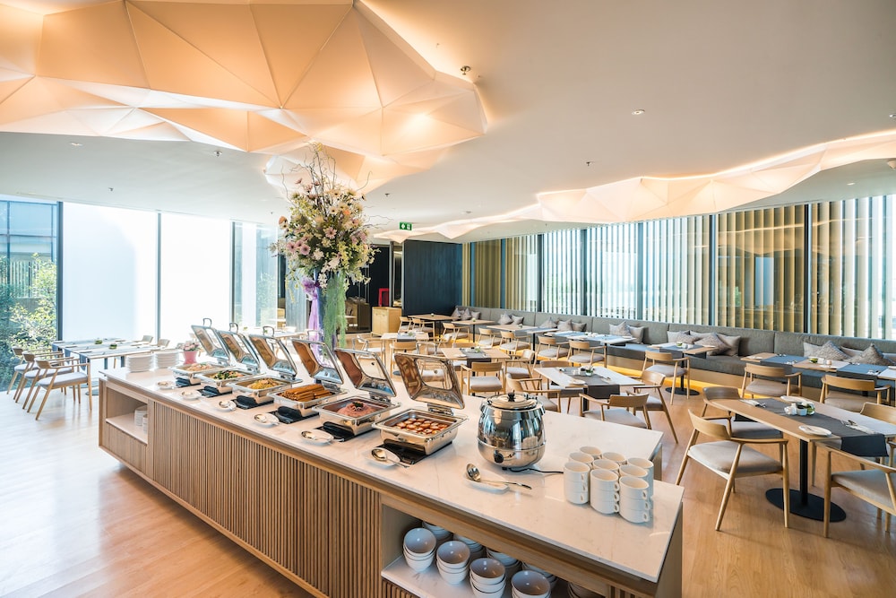 Arize Hotel Sri Racha 33/50