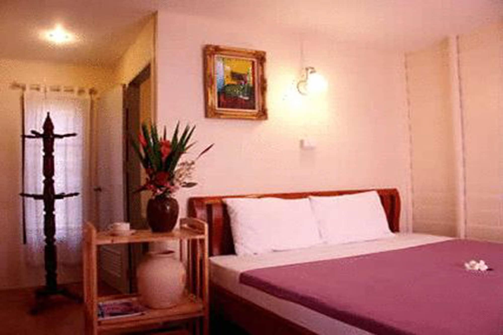 Para Resort Koh Chang 11/18