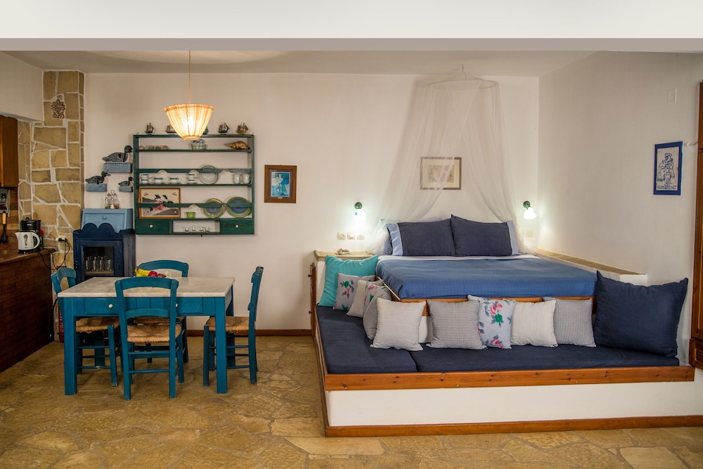 VILLA ILIATORAS 11/31