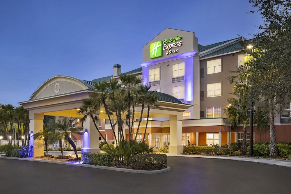 Holiday Inn Express Hotel & Suites Sarasota East - I-75 1/67
