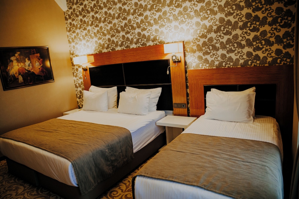 El Garden Hotel & Residence 12/33