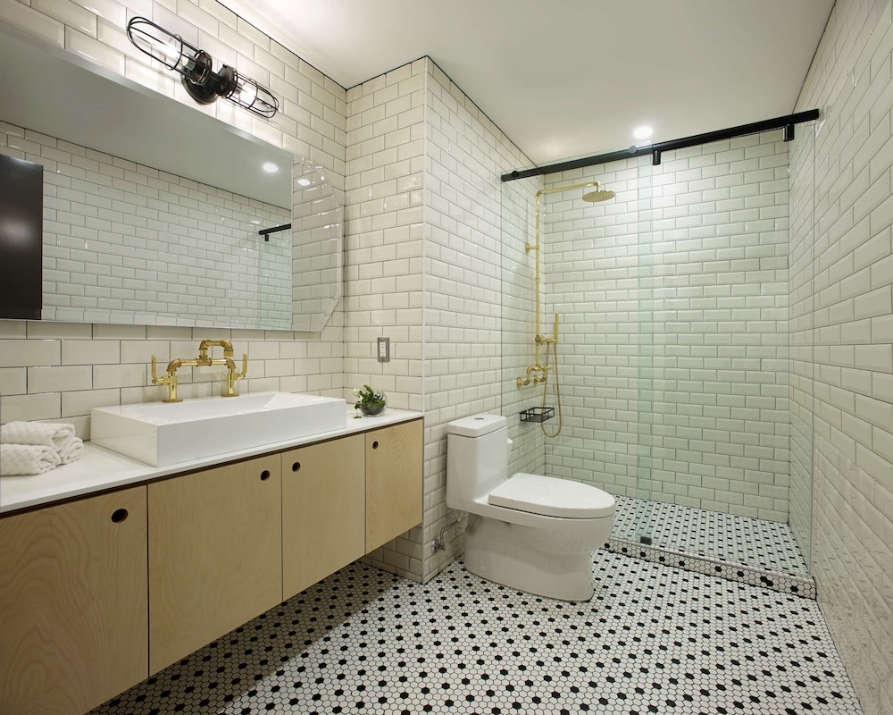 The Anndore House 11/61
