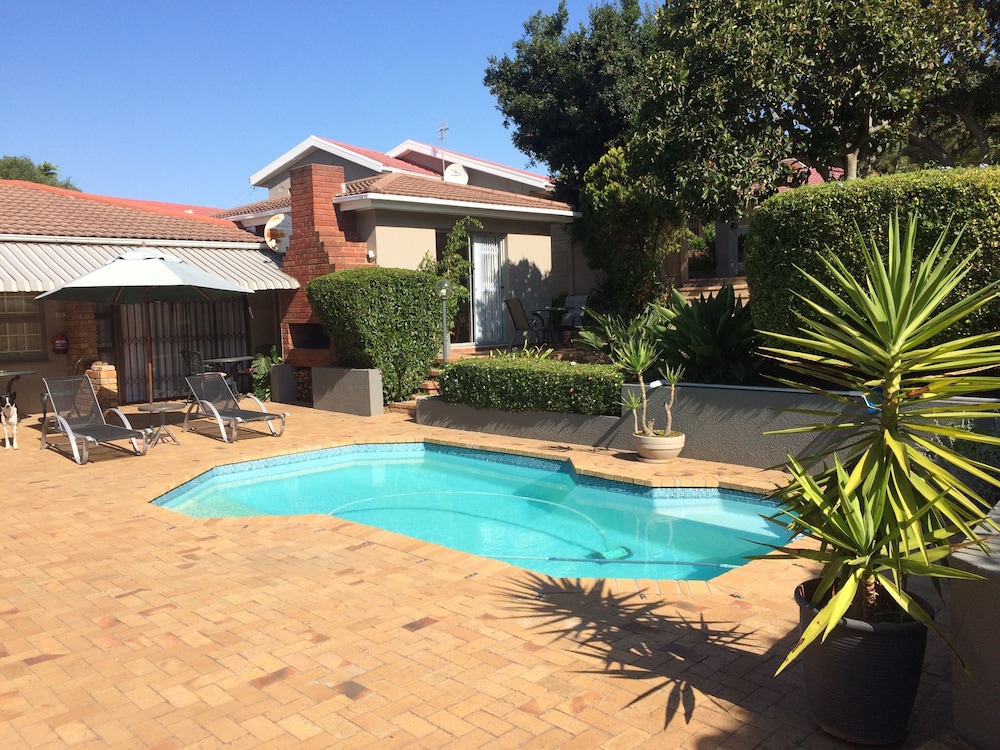 Maroela House 36/44