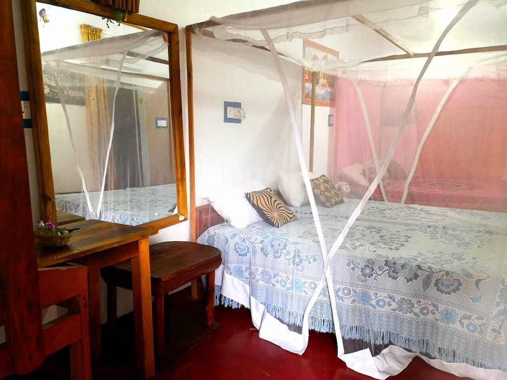 Star Rest Beach Hotel Arugambay 20/50