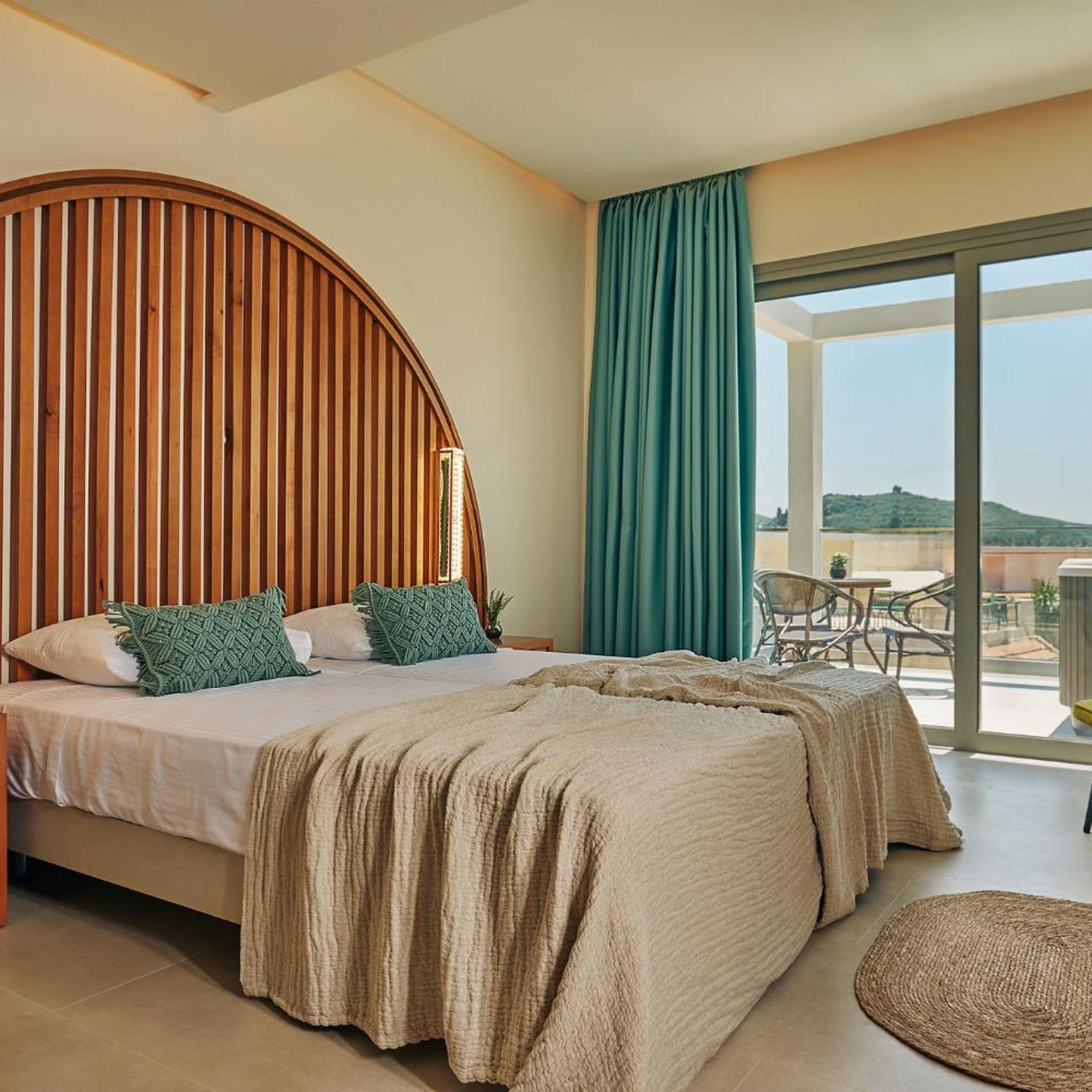 جناح عائلي، Letsos Hotel 3/9