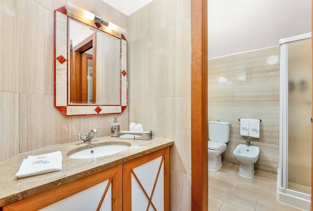 Hotel Villa Undulna 76/77