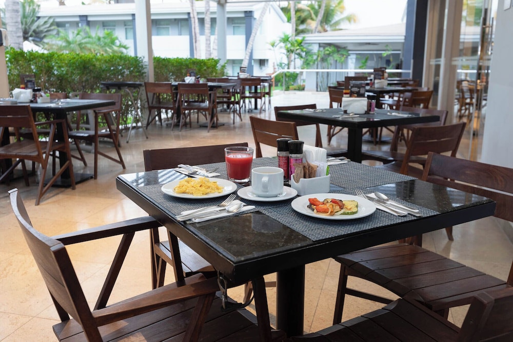 CASA ANDINA PREMIUM PIURA 57/76