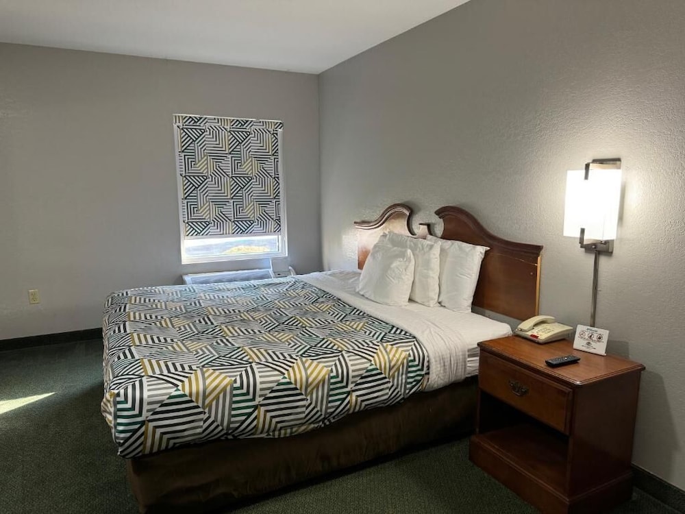 Star City Inn Suites 25/45