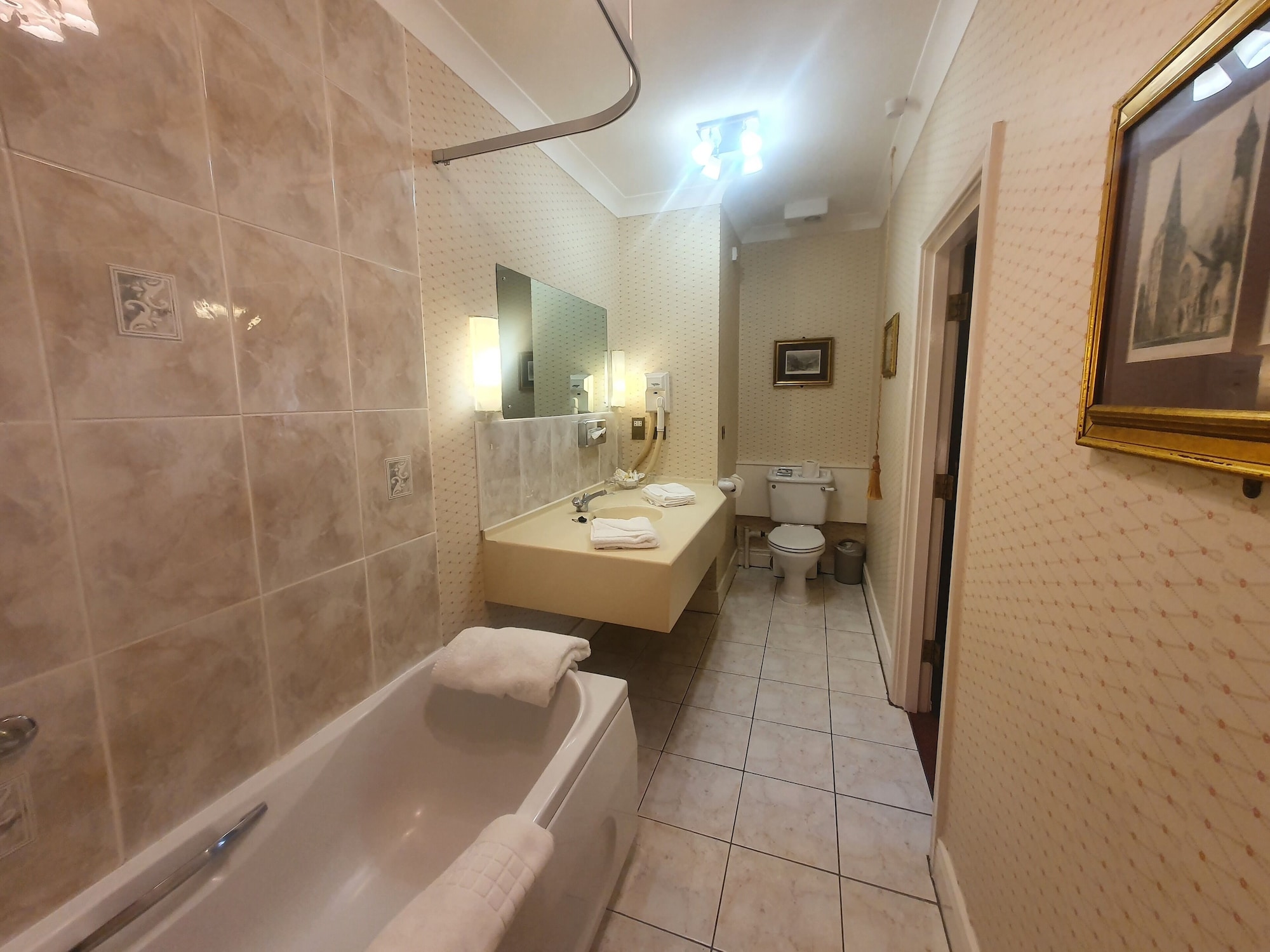 Classic, Double Bed, Langley Castle Hotel 4/5
