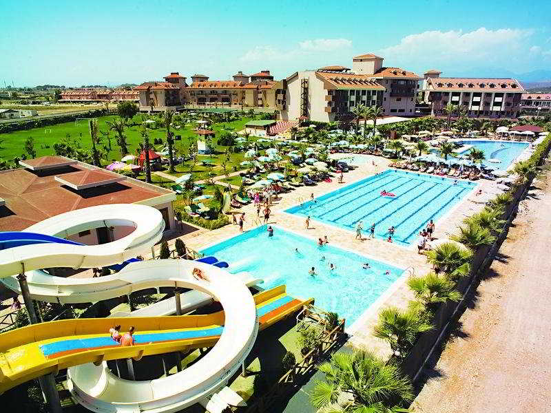 Hane Family Resort 45/50