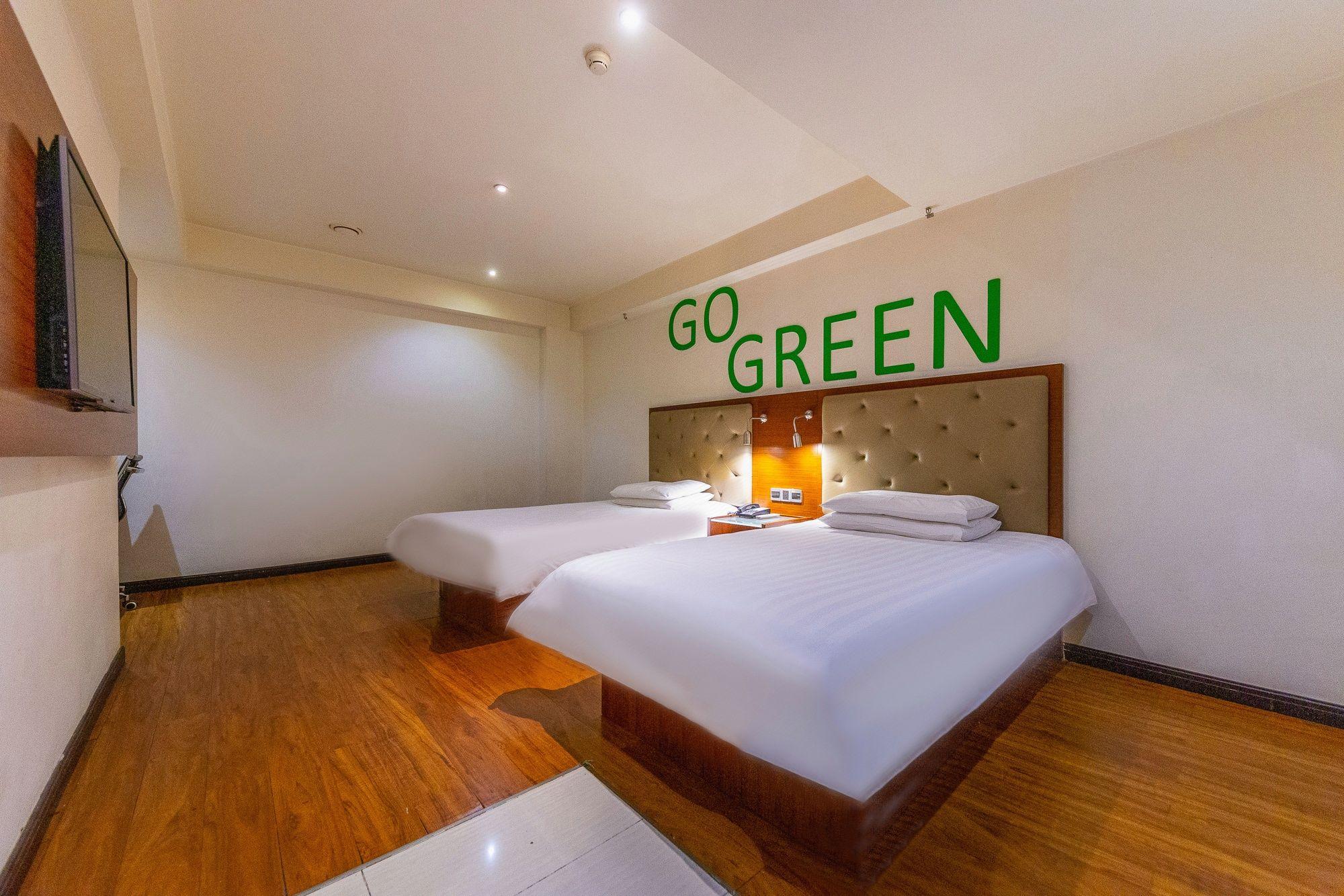 Yitel Hotel (Xining West Street Wangfujing) 24/59