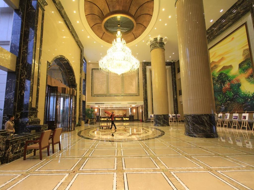 Chateau Star Sea Hotel 7/44