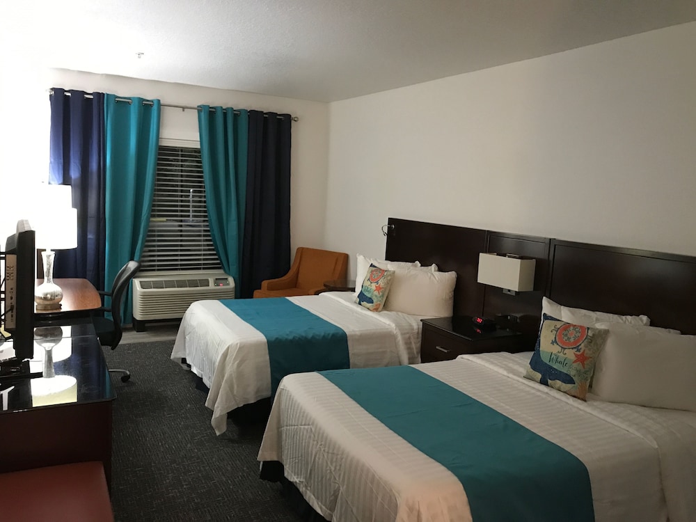 Hotel Pensacola 25/65