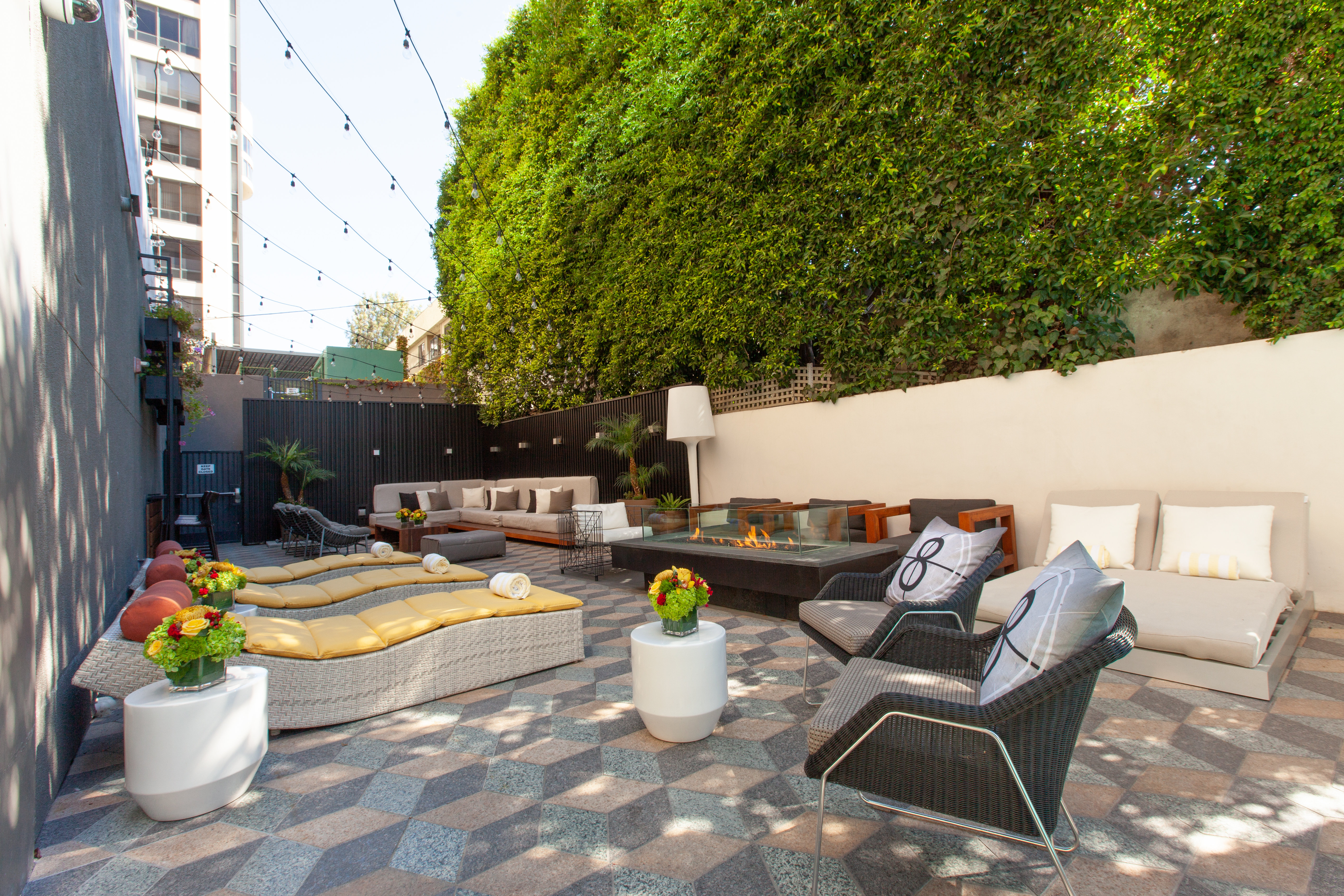 Kimpton Hotel Palomar Los Angeles Beverly Hills 83/83