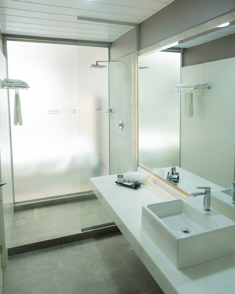 Huper Hotel Boutique 45/46
