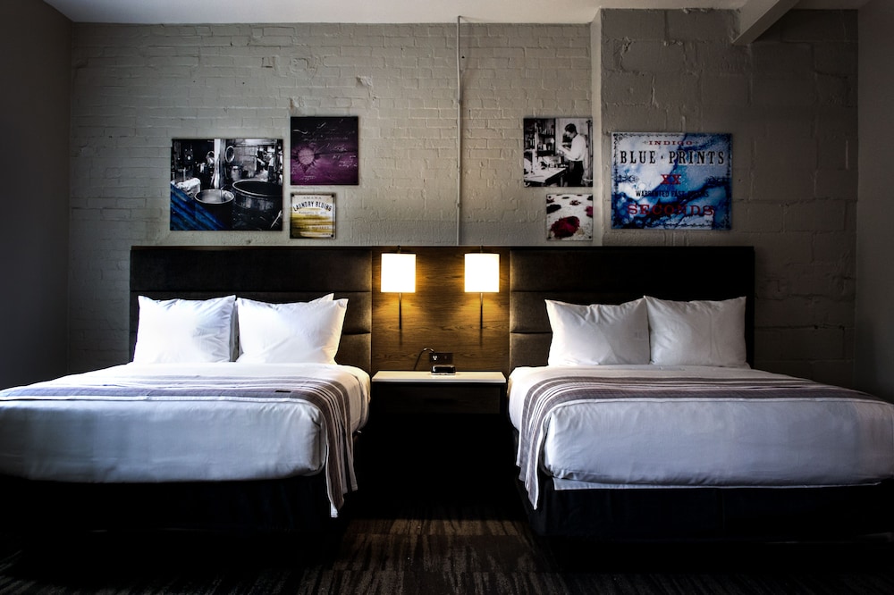 Executive, 2 Queen Beds