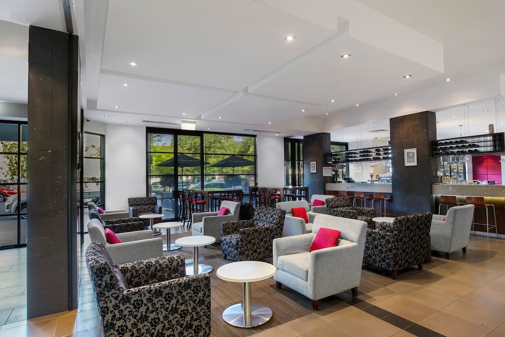 Mantra Hindmarsh Square 40/59