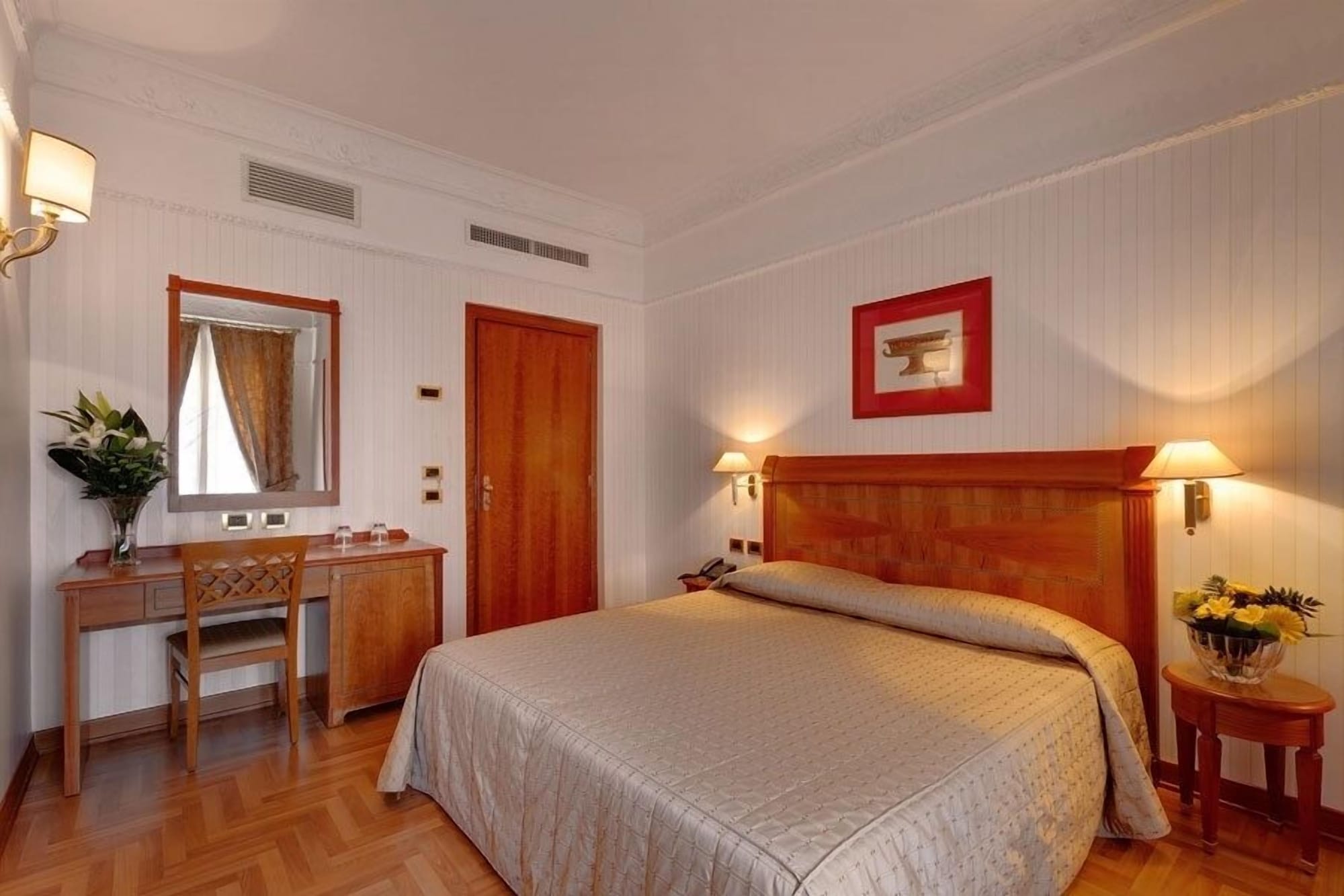 ROOM, TRIPLE