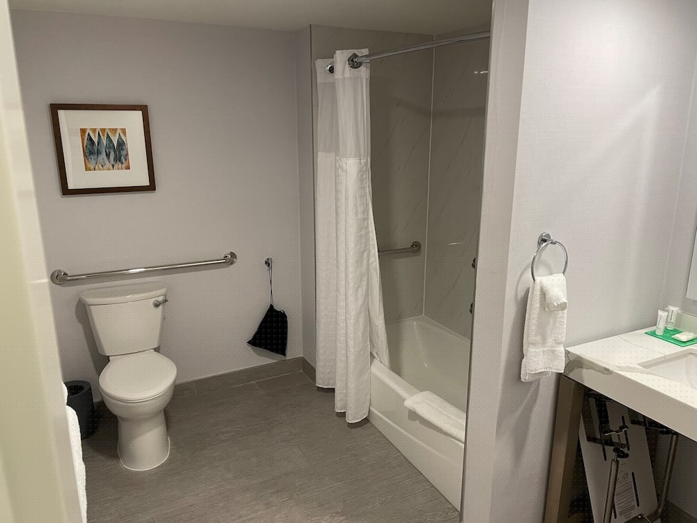 Hyatt Place Santa Barbara 9/55