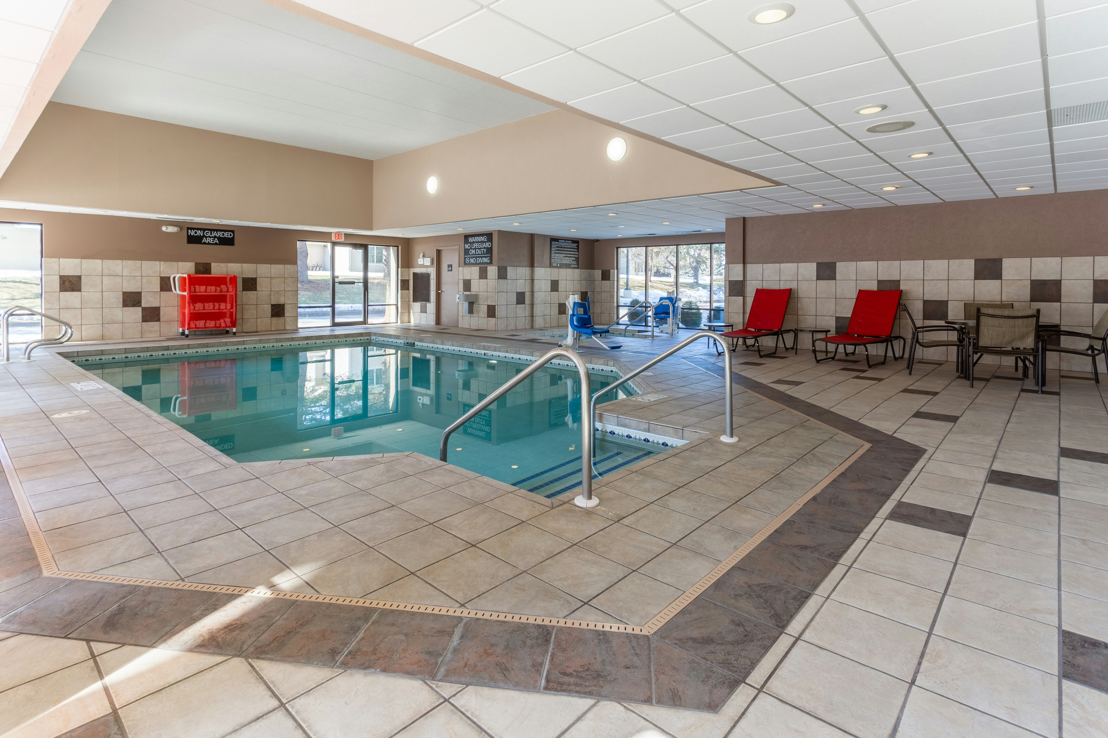 Hampton Inn Madison East Towne Mall Area 20/34