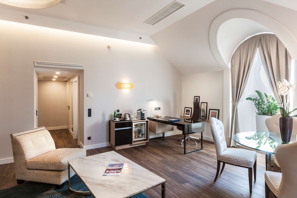 Radisson Blu Beke 45/70