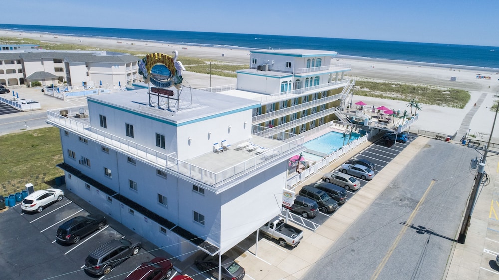 Paradise Ocean Front Resort 1/45