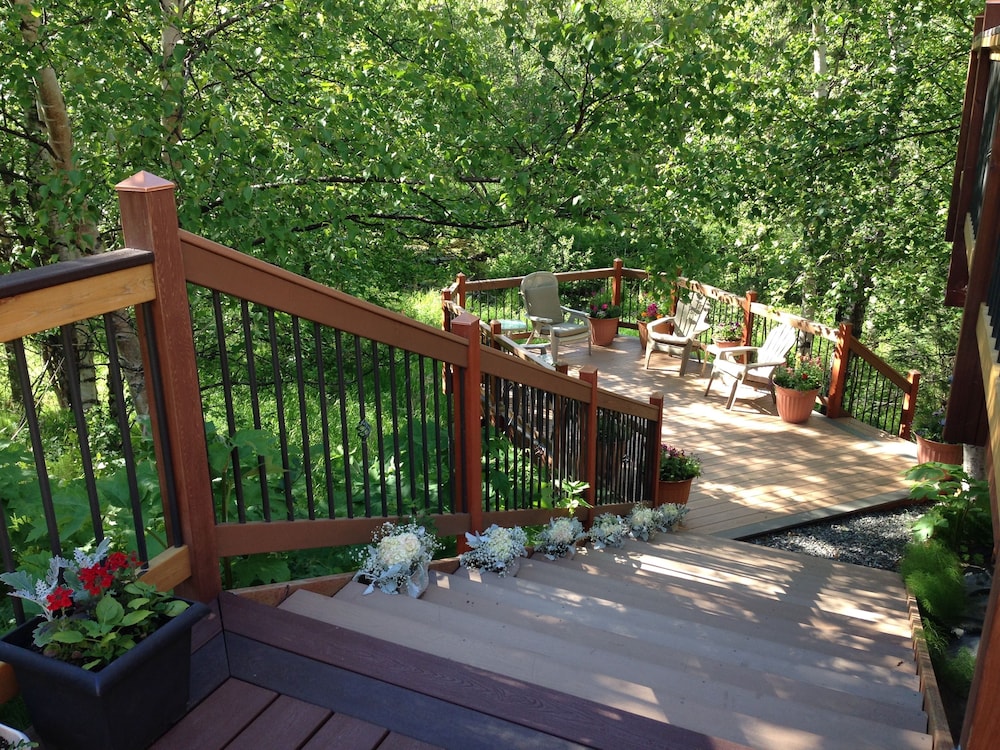 Alaska Adventure Unlimited Chalets 36/42