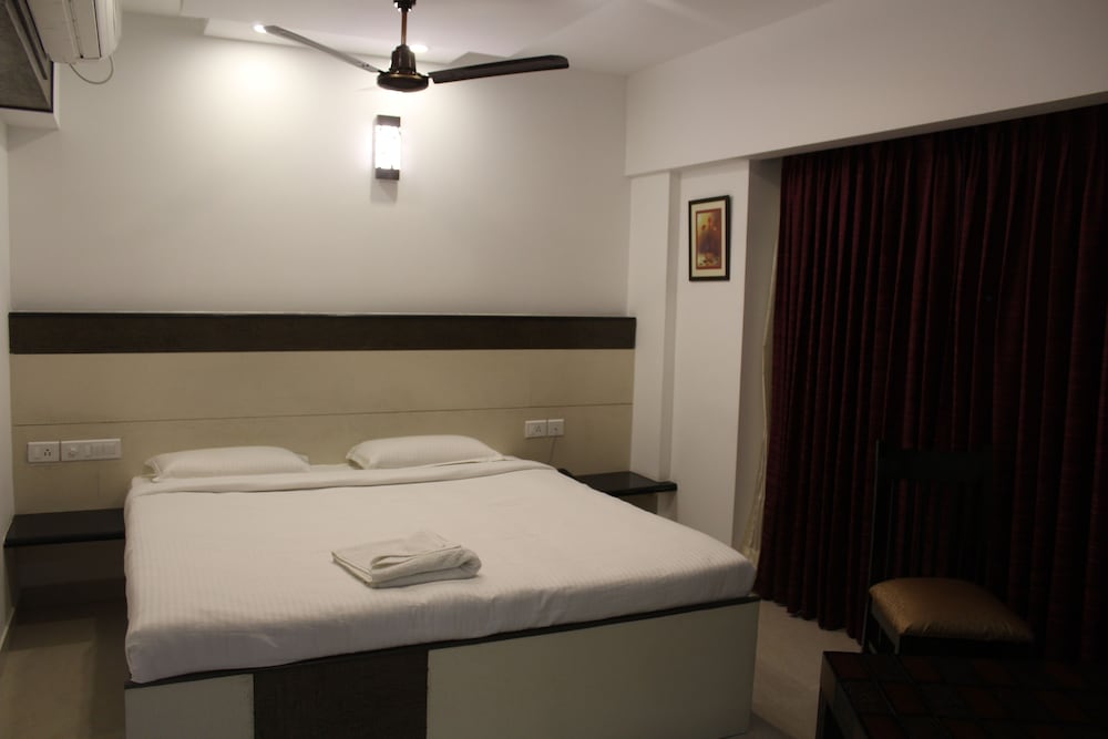 Hotel Karpagam International 11/29