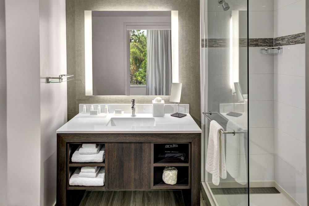 Residence Inn Miami Beach Surfside 11/63