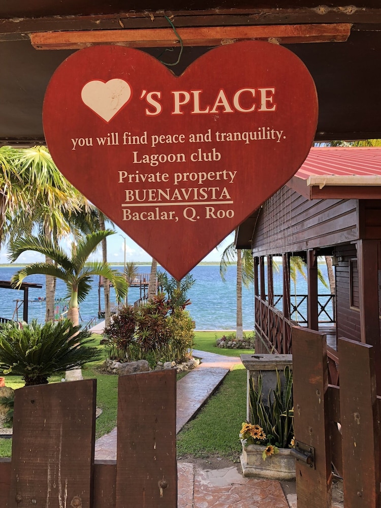 Coras Place Bacalar 6/64
