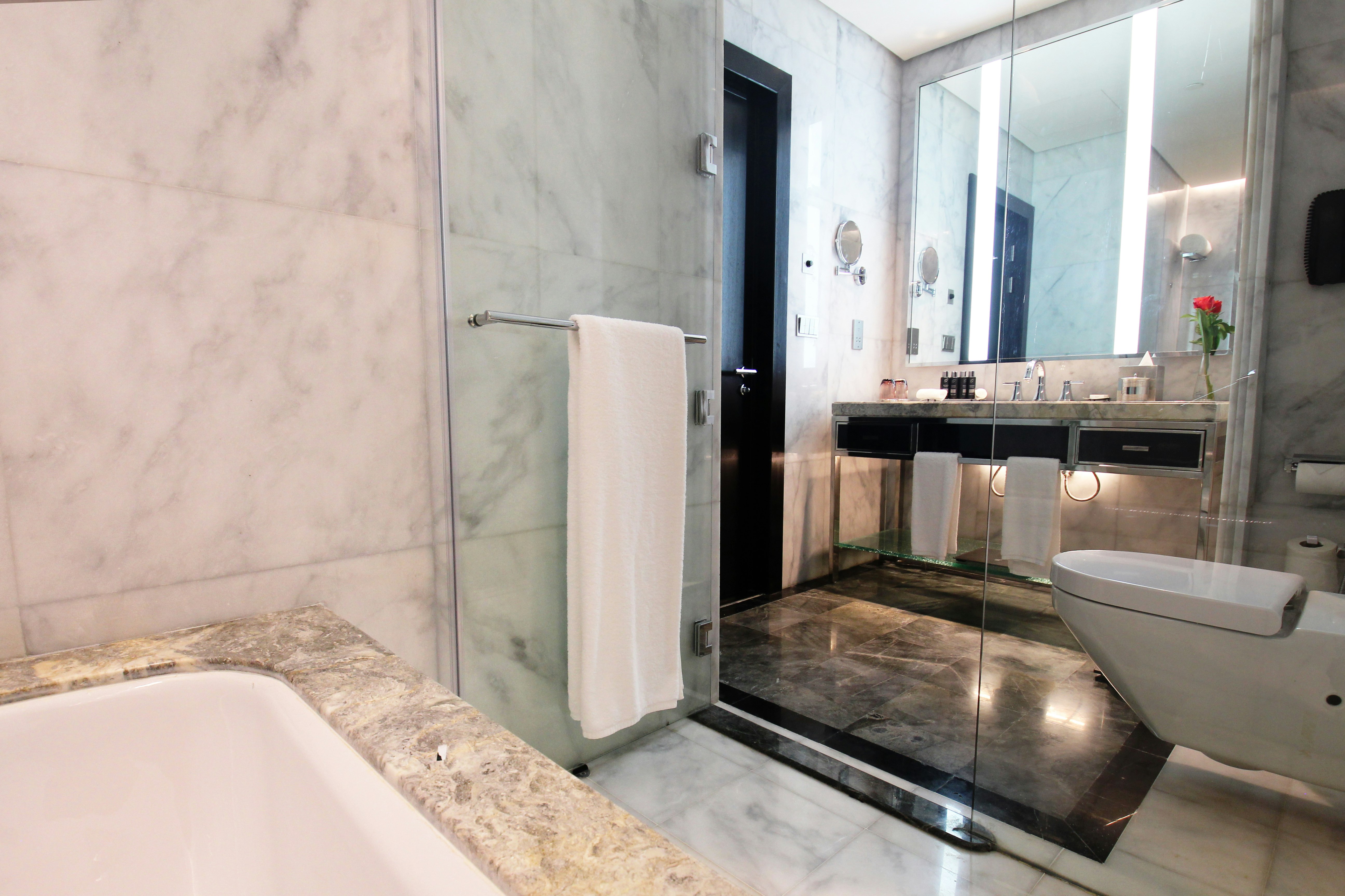 The Hotel Galleria Jeddah, Curio Collection by Hilton 75/78