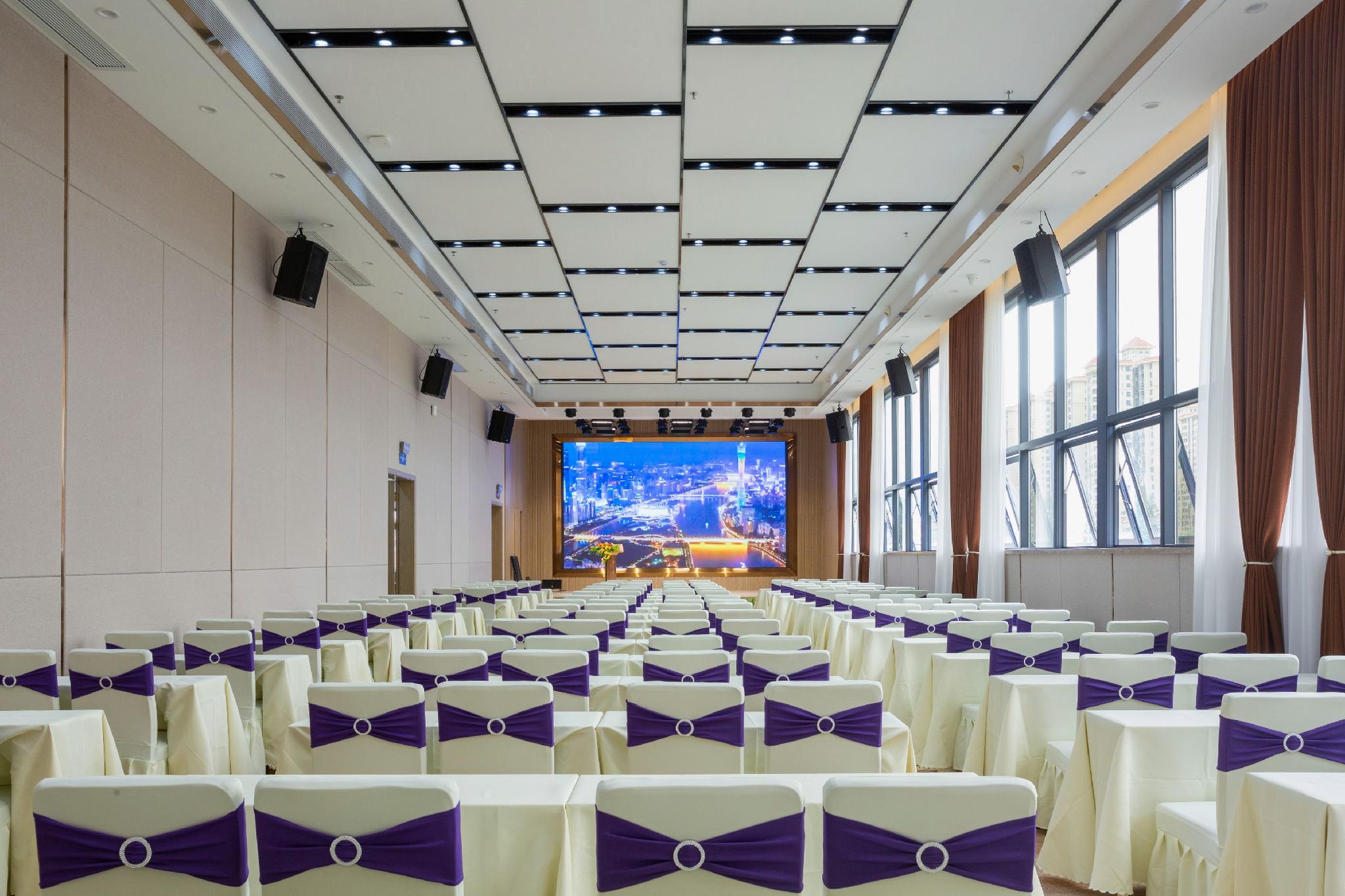 Vienna Hotel (Guangzhou Conghua Taiping Subway Station) 24/30