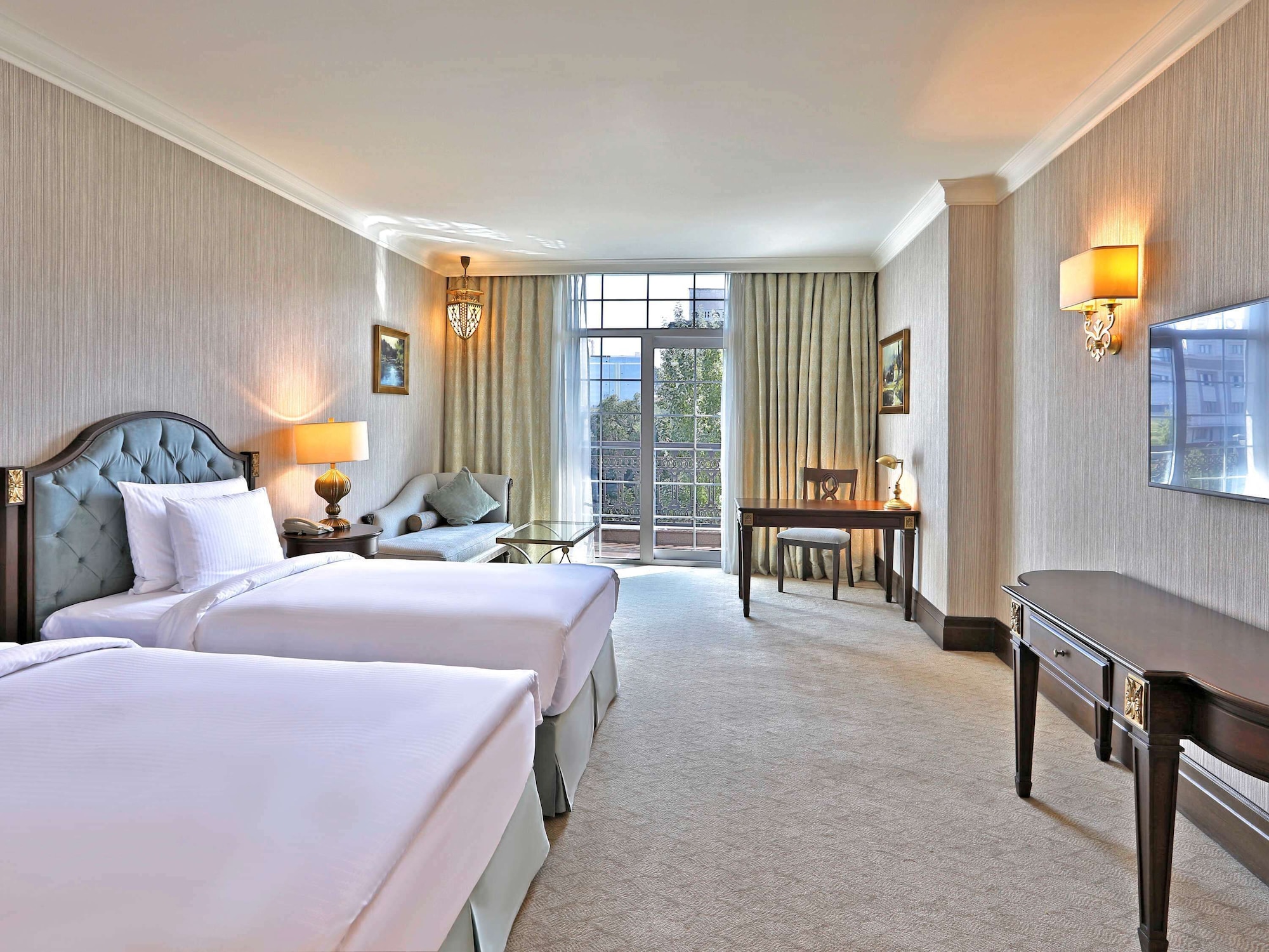 SUPERIOR, TWIN BEDS