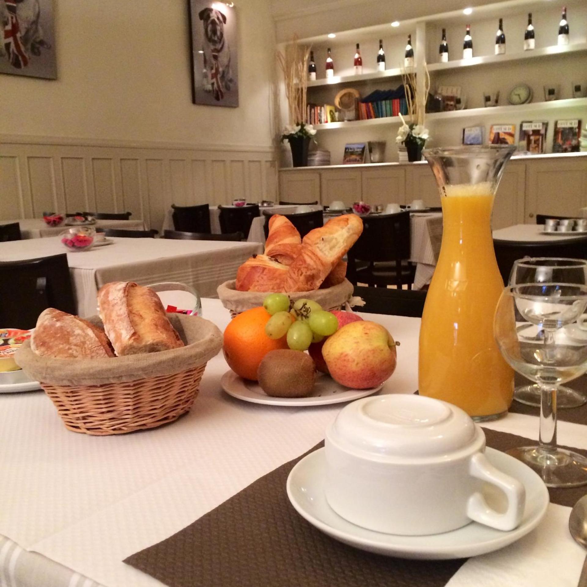 Hotel Les Negociants 47/56