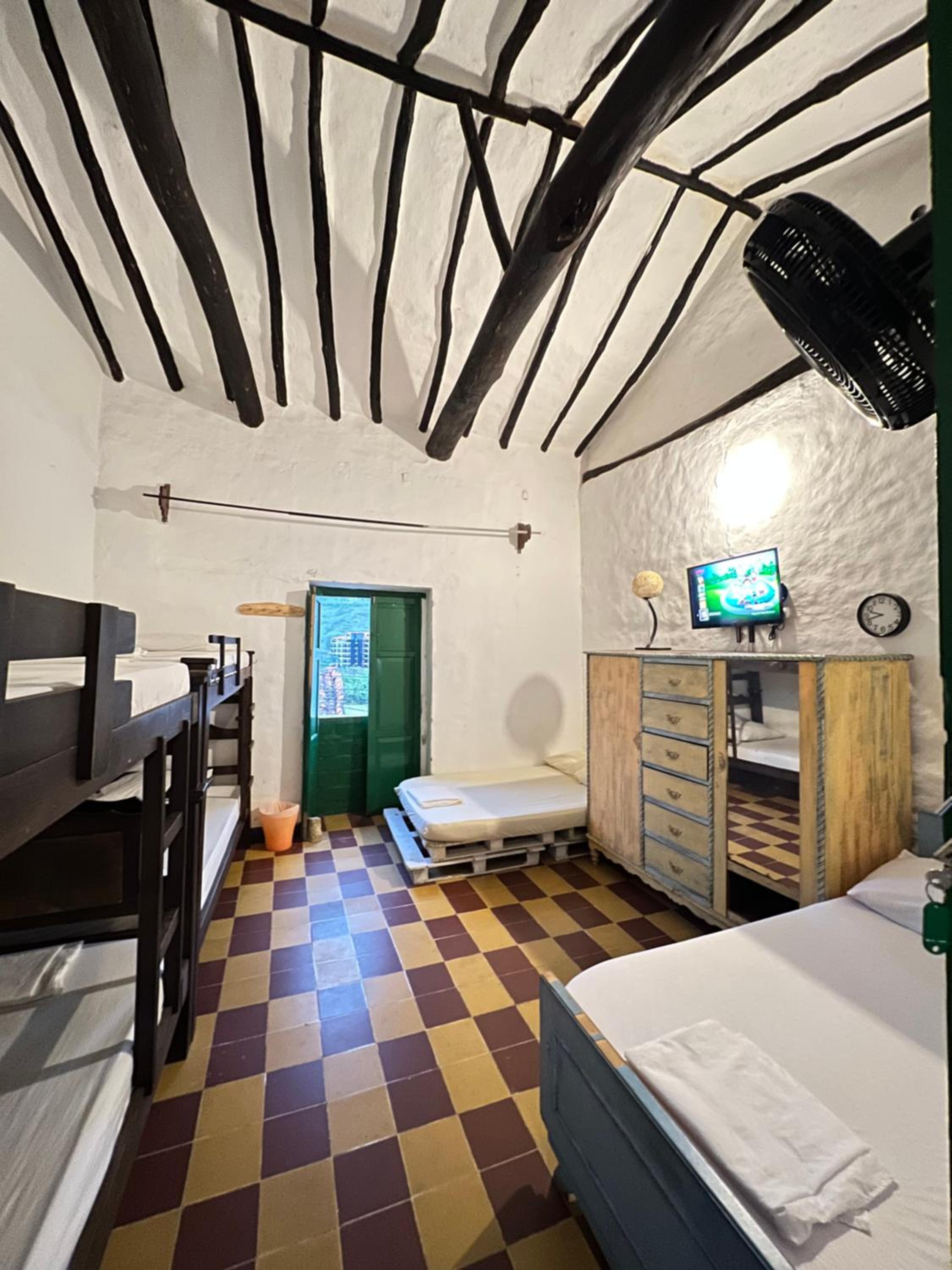 Green Door San Gil Hostal 8/25