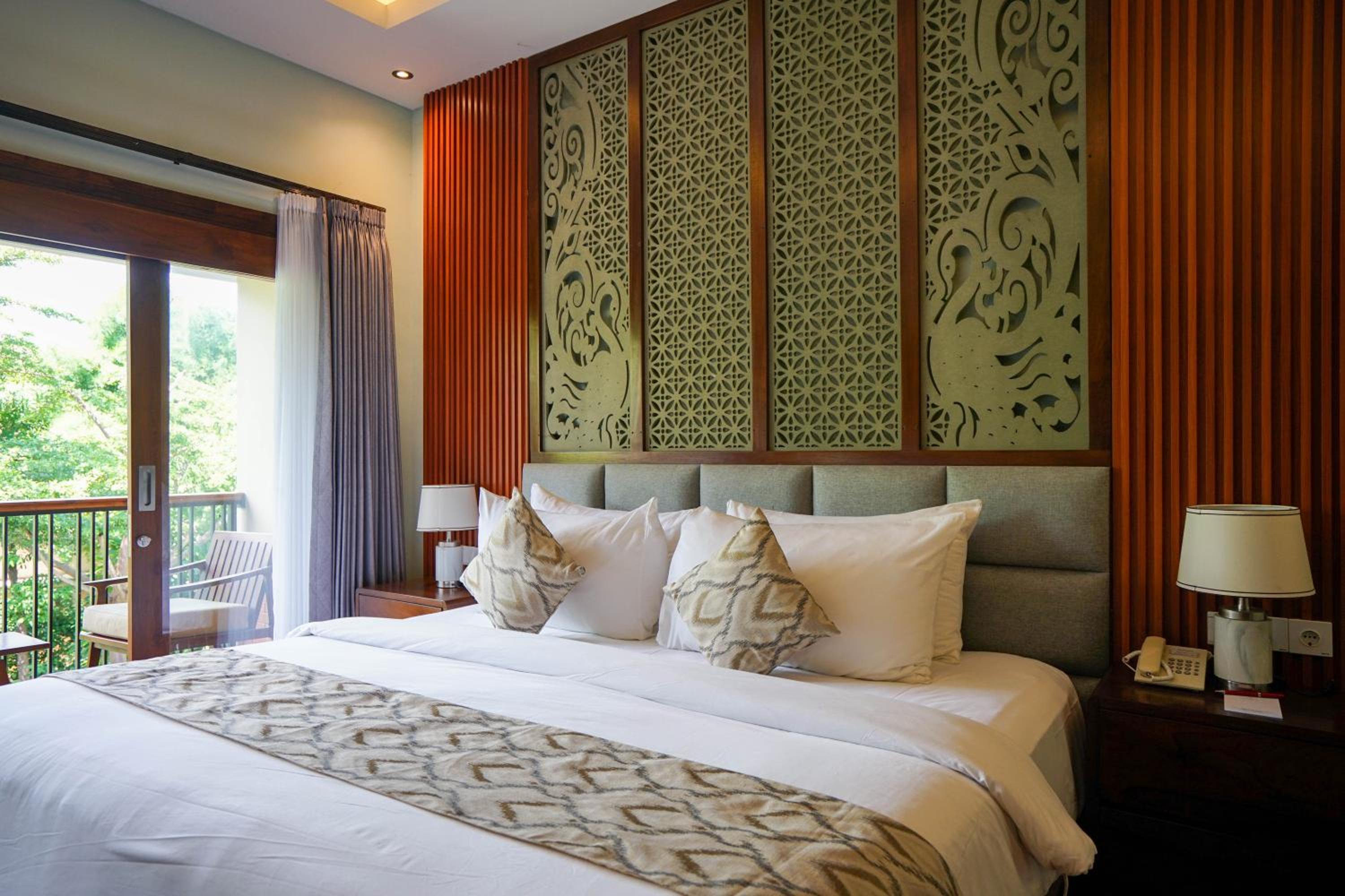 2 Bedrooms, Premier, Villa, with Pool