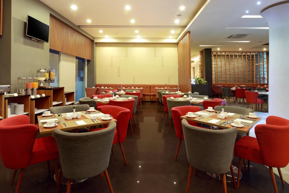 Kyriad Hotel Airport Jakarta 32/41