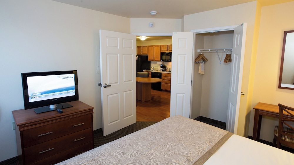 Candlewood Suites Springfield 33/57