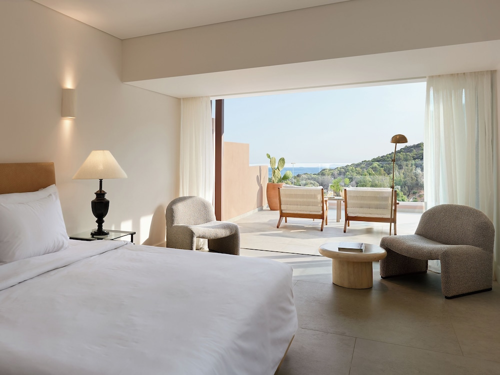Deluxe, Family, Double Bed, Lateral Side Sea View, 2 Sofa، Cape Sounio, A Resort to Live 2/10