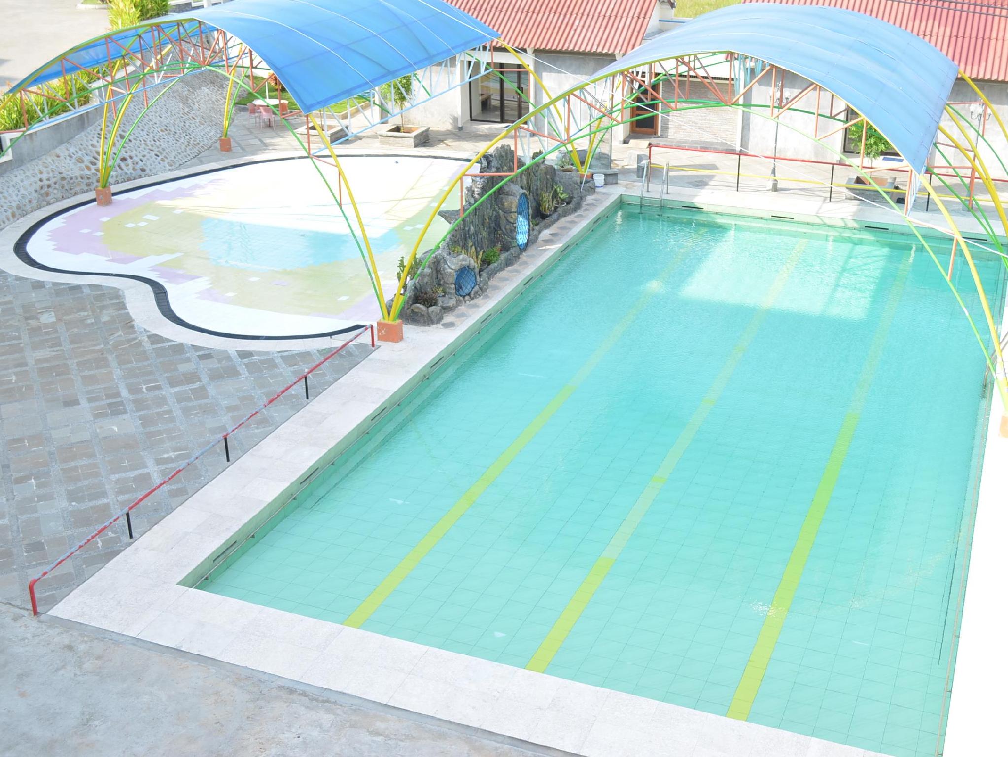 Regina Hotel Pemalang 32/32