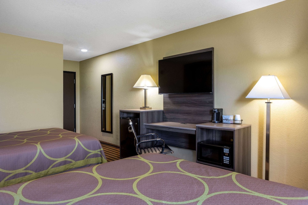 Super 8 by Wyndham Nixa/Springfield Area 21/39