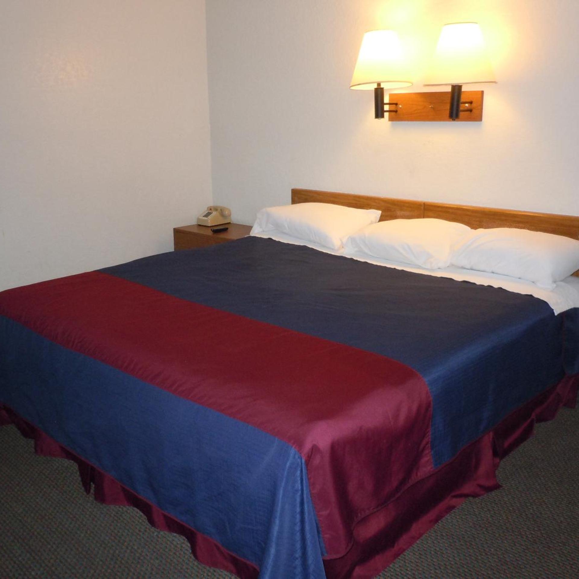 Travelodge by Wyndham Grand Rapids North 11/27