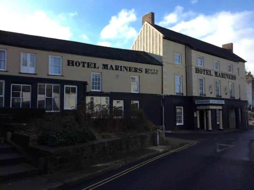 Hotel Mariners 4/51