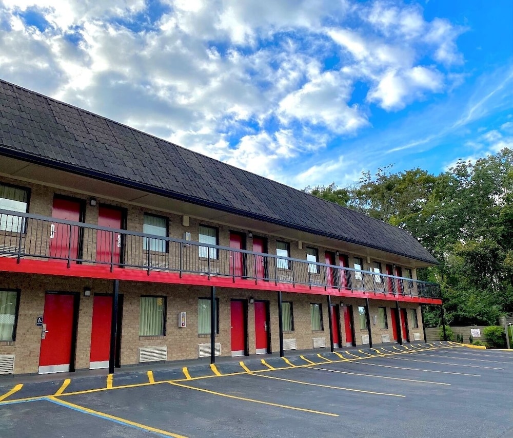 Travelers Inn 6/58