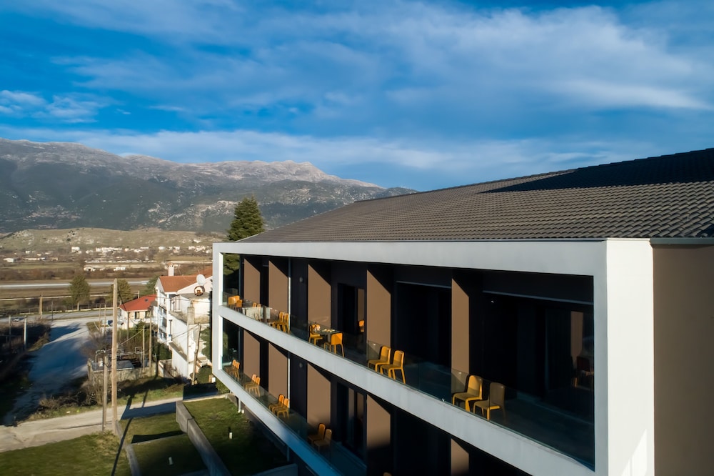 Essence Contemporary Living Hotel 4/50