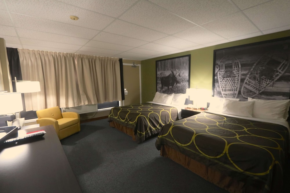 Super 8 By Wyndham Hearst On 29/48