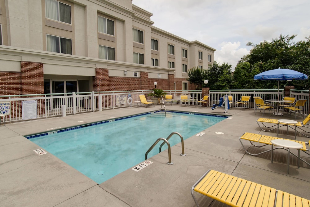 Fairfield Inn Hartsville 3/26